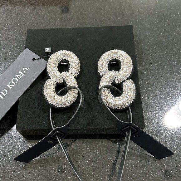 David Koma 3D Crystal Chain Earrings, NEW! - Picture 5 of 6